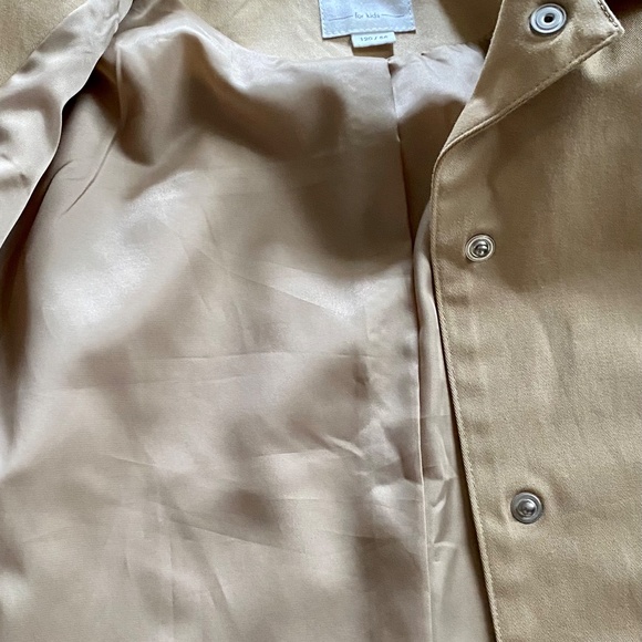 Child's Khaki Trench Coat, Jacket. Uncle Cotton, S. 6-7, Like New - Picture 10 of 14